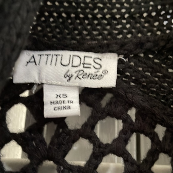 Cut out knit cardi - Picture 2 of 4